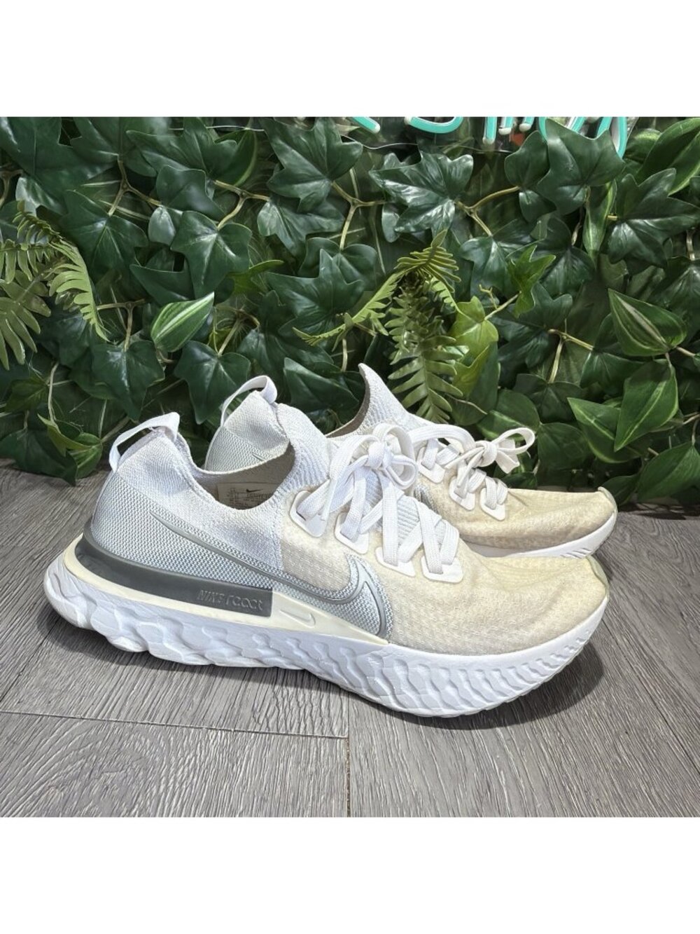 Nike React Infinity Run Flyknit Women’s Size 10 White Running Shoes CD4372-101